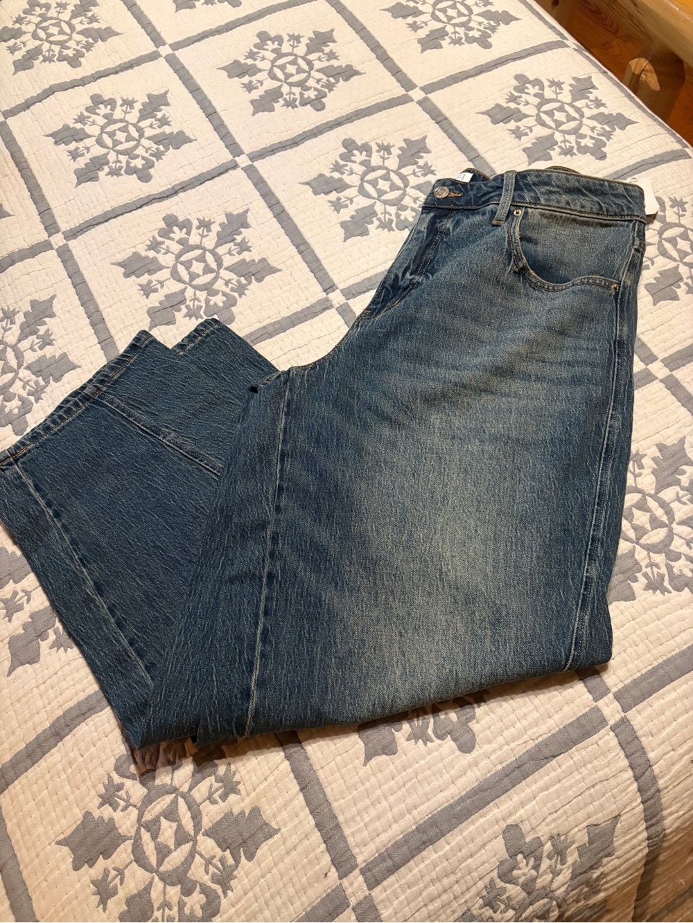 Woman’s plus size 18 barrel jean nwt